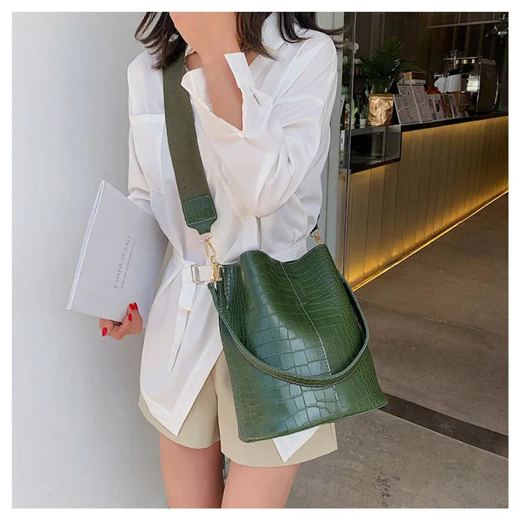 Crocodile Crossbody Bag For Women Bucket Shoulder Bag Large Capacity Brand Designer Women Handbag PU Leather Female Bolsos Mujer