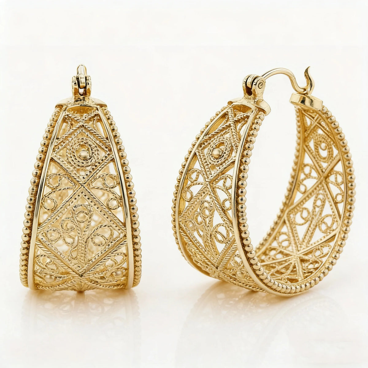 New Design Elegant Hoop Earrings For Women Exquisite Hollow Craved Gold Color Earrings Jewelry For Engagement Party Accessories