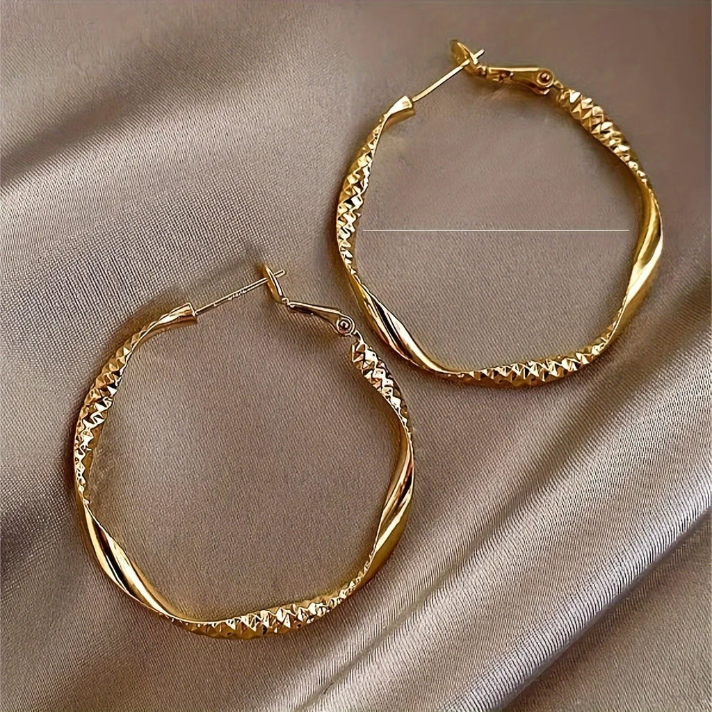 Elegant Geometry Big Round Hoop Earrings Fashion Aesthetics Liquid Metal Round Earrings Women's Charm Party Wedding Jewelry Gift