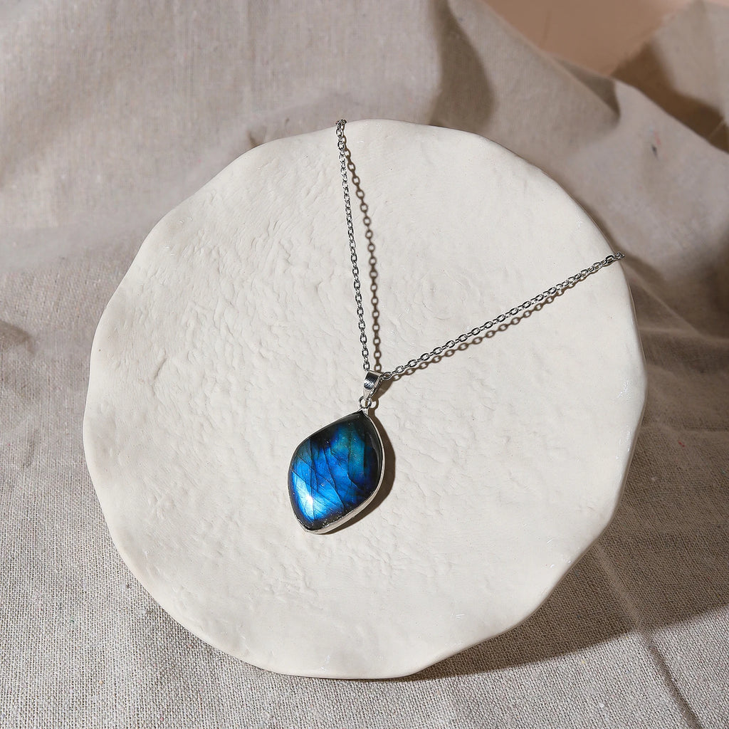 Minimalist Trendy Necklace Natural Gemstone Pendant Irregular Labradorite Necklace Silver-Plated Chain Unisex Gift Necklaces