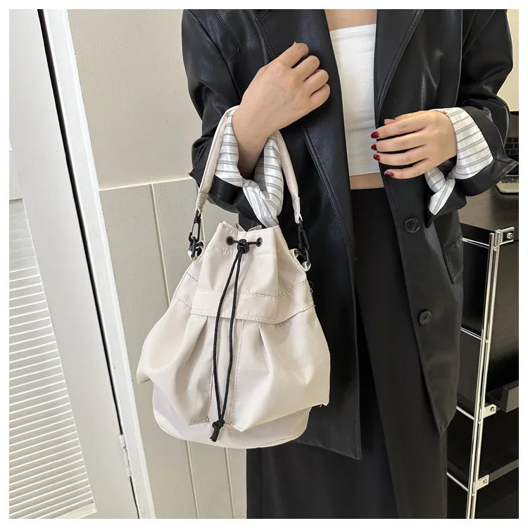 Fashionable Crossbody Bags for Women Shoulder Bag Large Capacity Oxford Women Bucket Bag Purse and Handbags