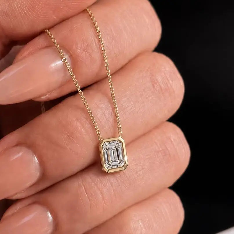 A Minimalist, Stylish, and Elegant 925 Silver Necklace for Women, Featuring A 1-Carat Rectangular Bezel-Set Moissanite.