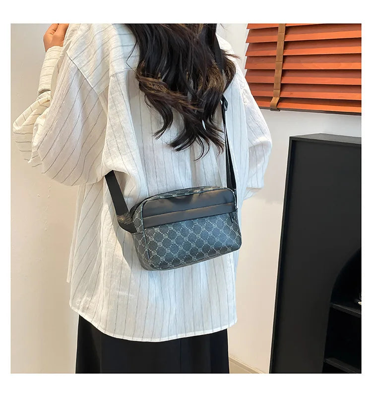 Women Stylish Crossbody Bag, Modern Geometric Pattern, Black Brown Versatile Design, Daily Commute, Casual Outings Messenger Bag