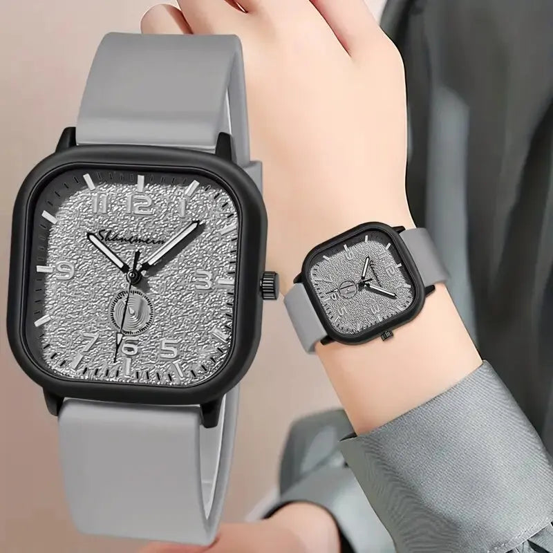 A stylish quartz watch with a personalized silicone band, the perfect choice for birthday, Valentine's Day, and New Year gifts