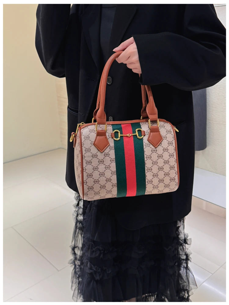 High Fashion Leather Crossbody Bag For Women Shoulder Messenger Tote By Famous Designer Luxury Brand Elegant Mom' Bag