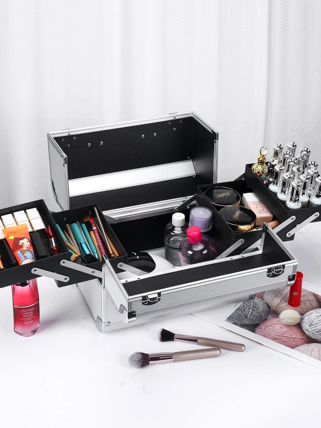 Makeup Case Cosmetic Organizer Case Extra Large 12 Inch 6 Trays Portable Makeup Organizer Case Make Up Carrying Box