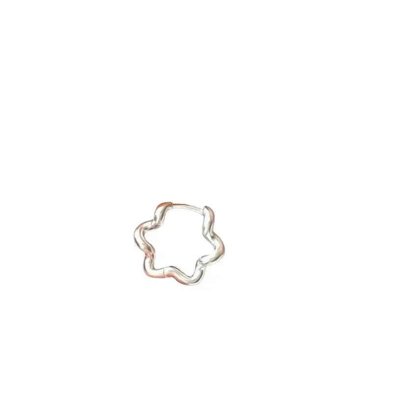 1Pair Elegant Sweet Hollow Flower Hoop Earrings For Women Girl Fashion Jewelry Gift For Party Office