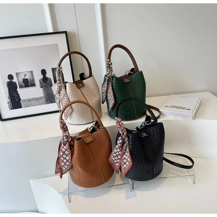 Women's Woven Bucket Bags Crossbody Purse, Elegant Tote for Travel & Formal Events, Durable Wipe-Clean Luxury Handbag