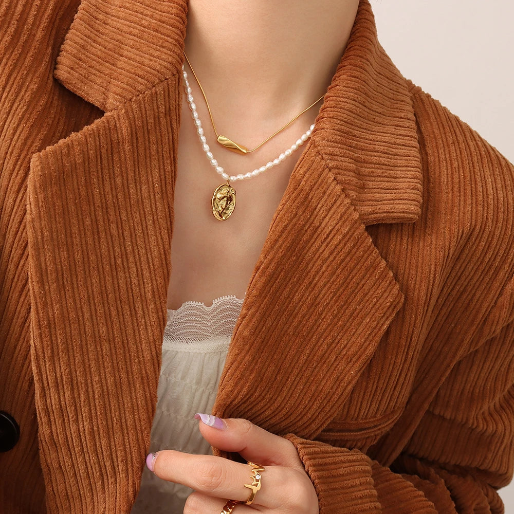 Minimalist Stainless Steel Necklace For Women 18K Gold Plated No Tarnish Waterproof Women's Spiral Pendant Neck Chain Necklaces