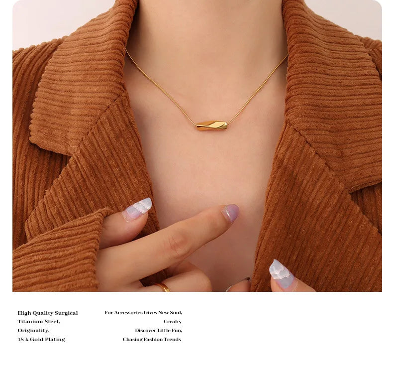 Minimalist Stainless Steel Necklace For Women 18K Gold Plated No Tarnish Waterproof Women's Spiral Pendant Neck Chain Necklaces
