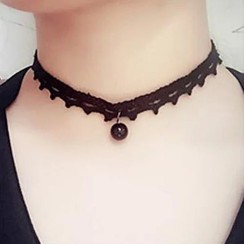 Black Minimalist Choker Necklace with Pendant for Women, Vintage Boho Statement Necklace, Gift Wedding Party Casual Chic Trendy
