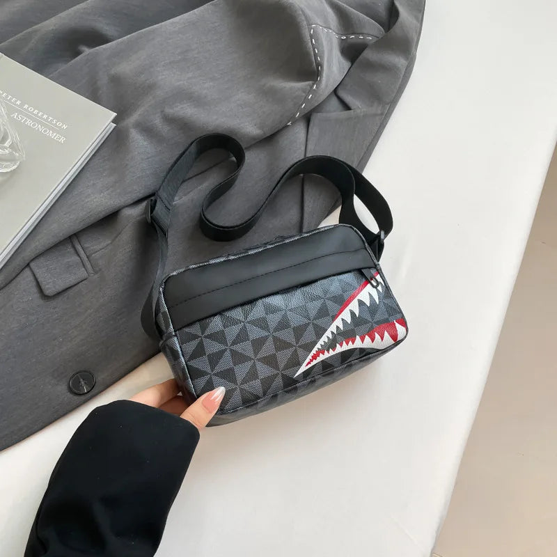 Women Stylish Crossbody Bag, Modern Geometric Pattern, Black Brown Versatile Design, Daily Commute, Casual Outings Messenger Bag