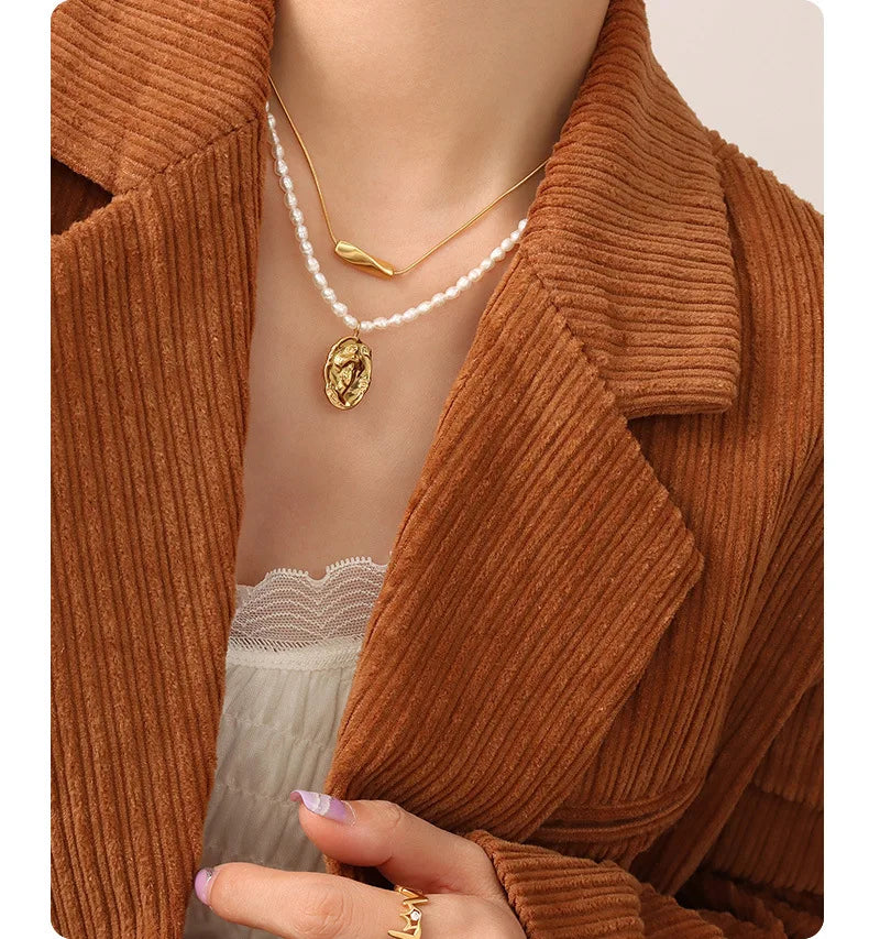 Minimalist Stainless Steel Necklace For Women 18K Gold Plated No Tarnish Waterproof Women's Spiral Pendant Neck Chain Necklaces