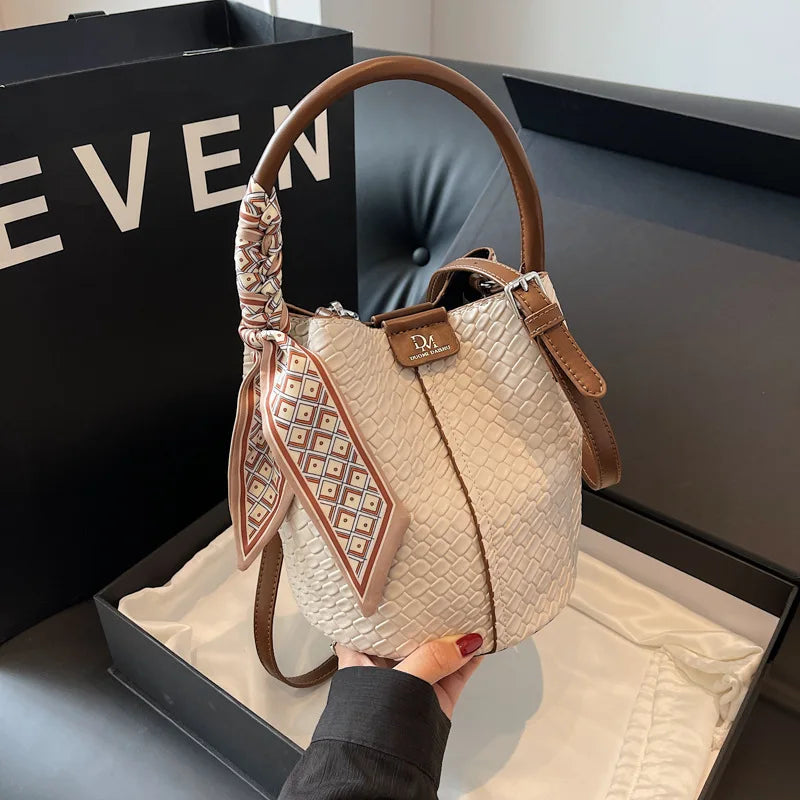 Women's Woven Bucket Bags Crossbody Purse, Elegant Tote for Travel & Formal Events, Durable Wipe-Clean Luxury Handbag