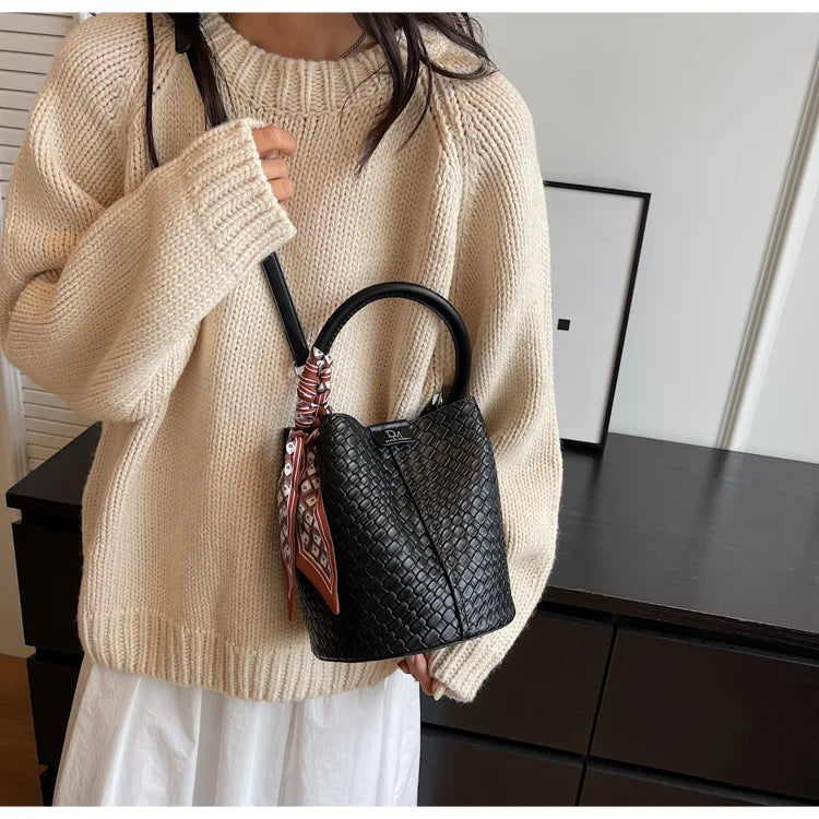 Women's Woven Bucket Bags Crossbody Purse, Elegant Tote for Travel & Formal Events, Durable Wipe-Clean Luxury Handbag
