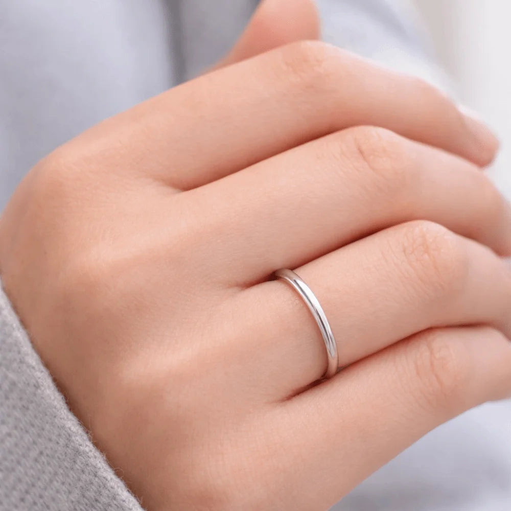 Durable Stackable Plain Band Rings 2MM Twist Design Thin Rings Minimalist Style Smooth Titanium Steel Rings Party Jewelry