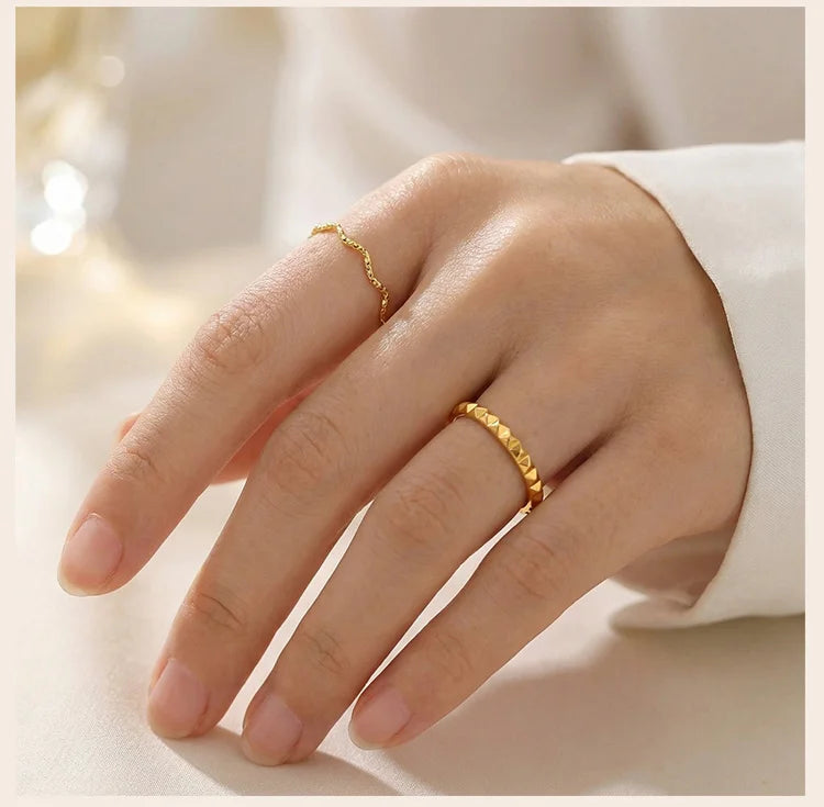 Stackable Wave Ring Thin Band, Golden Color Stainless Steel Waterproof Daily Wear Anti Tarnish Party Jewelry for Women