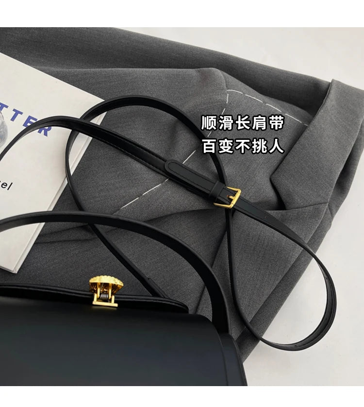 Classic Black Shoulder Bag Women's Versatile Retro Crossbody Square Bags 2025 New Large Capacity Textured Leather Flap Handbags