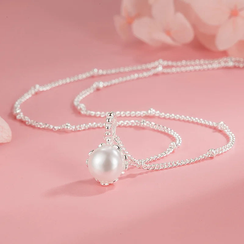 New Elegant Minimalist Pearl Necklace for Women - Unique Trendy Design with Versatile Style and Luxurious Jewelry