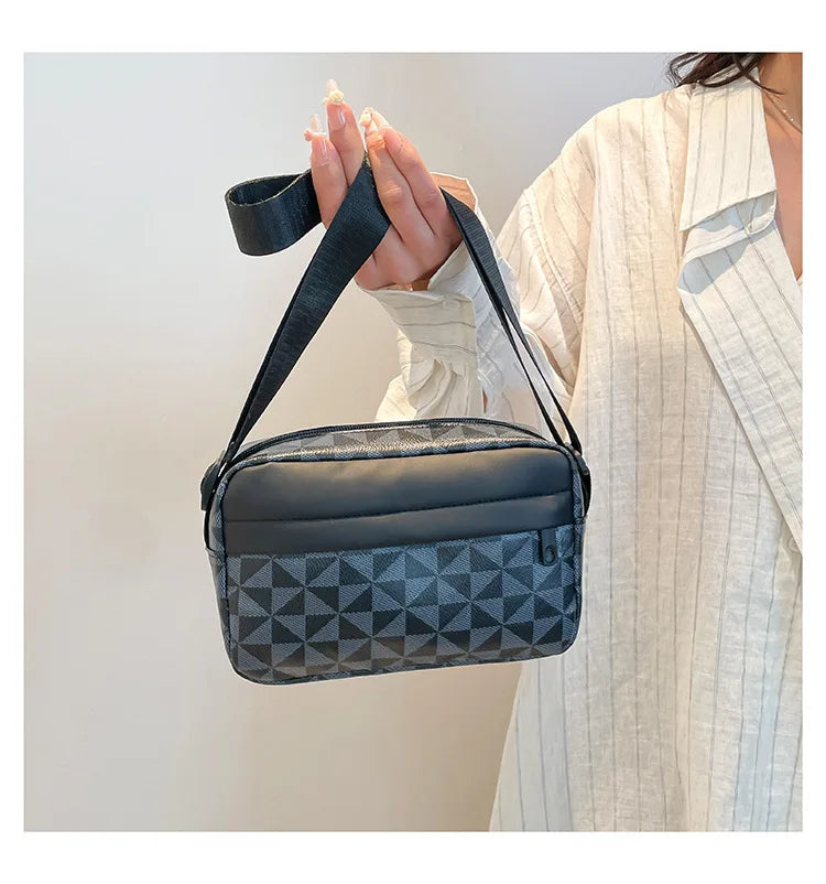 Women Stylish Crossbody Bag, Modern Geometric Pattern, Black Brown Versatile Design, Daily Commute, Casual Outings Messenger Bag