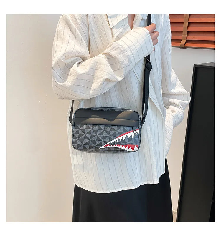 Women Stylish Crossbody Bag, Modern Geometric Pattern, Black Brown Versatile Design, Daily Commute, Casual Outings Messenger Bag