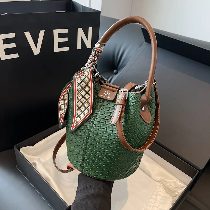 Women's Woven Bucket Bags Crossbody Purse, Elegant Tote for Travel & Formal Events, Durable Wipe-Clean Luxury Handbag