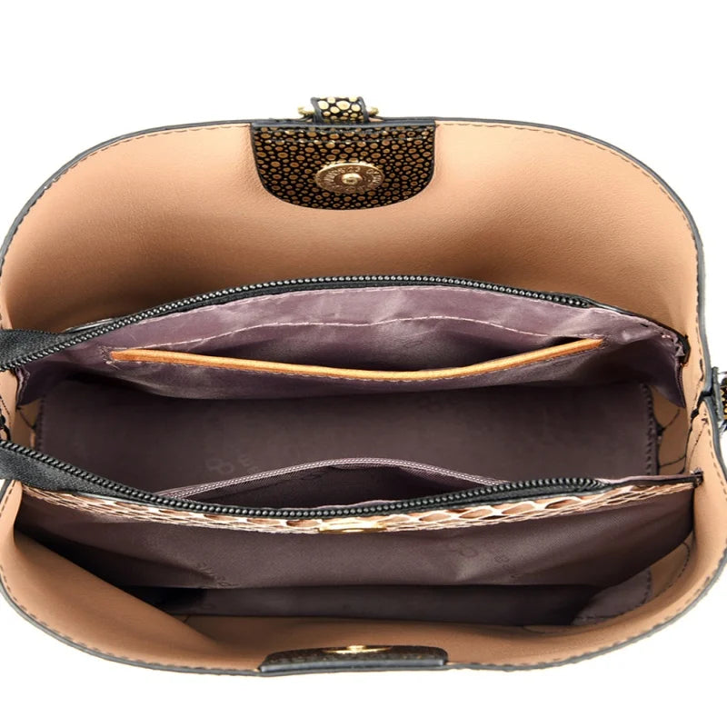 Pu Crossbody Bag High-End Fashionable Versatile Travel Shoulder Bag Large Capacity Daily Commuting Bag