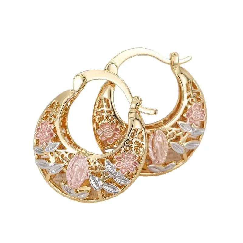 Elegant Carved Hollow Hoop Earrings Exquisite Accessories For Women Jewelry For Holiday Weddings Jewelry Gift Accessories