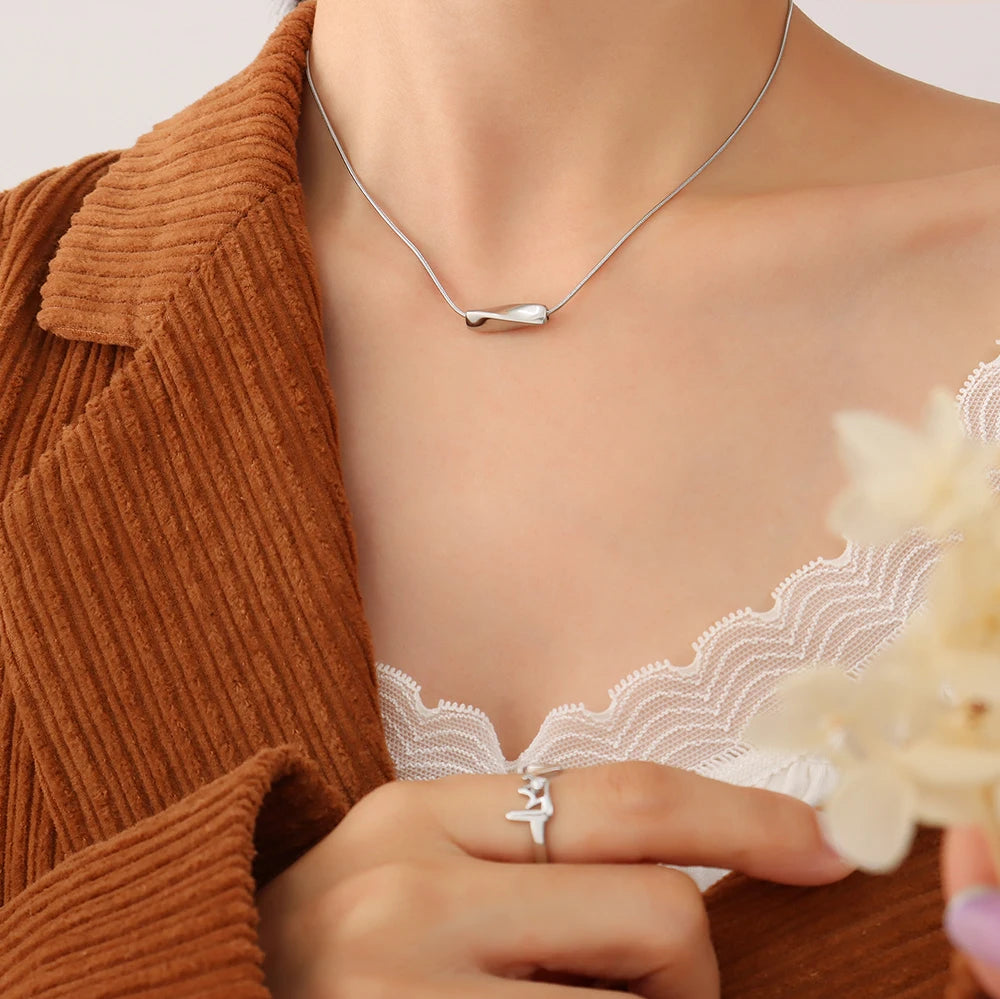 Minimalist Stainless Steel Necklace For Women 18K Gold Plated No Tarnish Waterproof Women's Spiral Pendant Neck Chain Necklaces