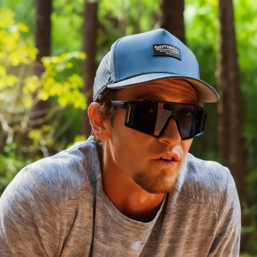 Premium Oversized Photochromic Sports Sunglasses - One-Piece Lens, UV400 Unisex for Cycling, Hiking & Outdoor Adventures