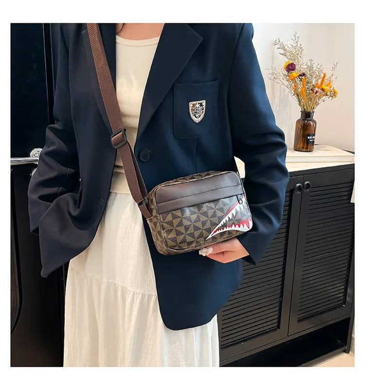 Women Stylish Crossbody Bag, Modern Geometric Pattern, Black Brown Versatile Design, Daily Commute, Casual Outings Messenger Bag