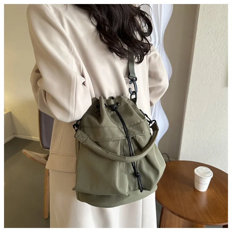 Fashionable Crossbody Bags for Women Shoulder Bag Large Capacity Oxford Women Bucket Bag Purse and Handbags