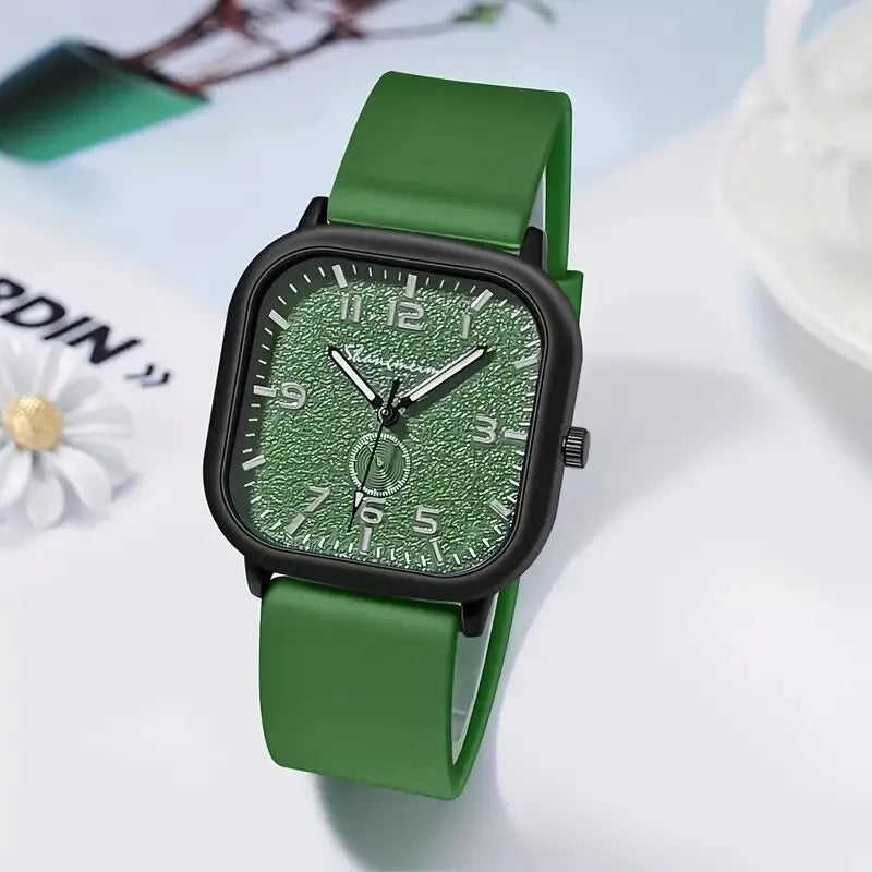 A stylish quartz watch with a personalized silicone band, the perfect choice for birthday, Valentine's Day, and New Year gifts