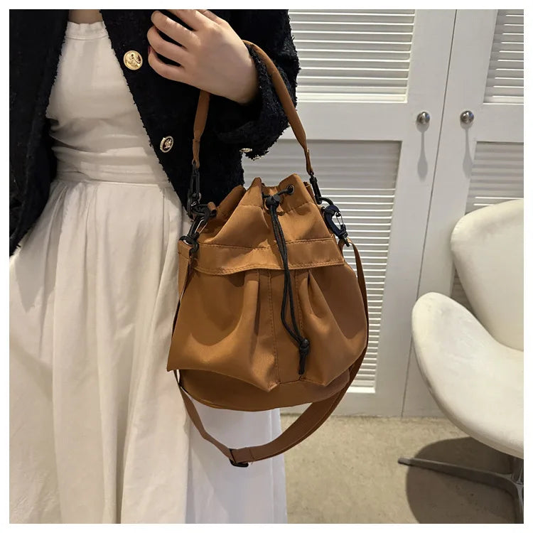 Fashionable Crossbody Bags for Women Shoulder Bag Large Capacity Oxford Women Bucket Bag Purse and Handbags